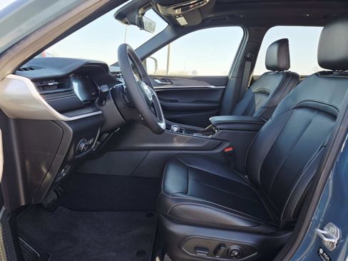 New 2026 Jeep Grand Cherokee L Limited image 12