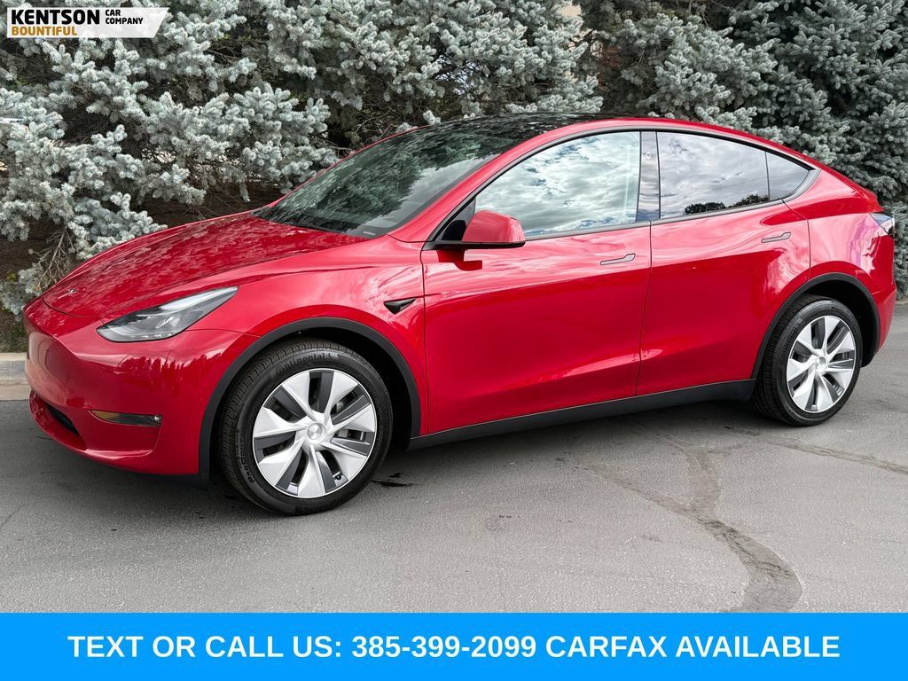 Used 2023 Tesla Model Y Long Range AWD/4WD image 1