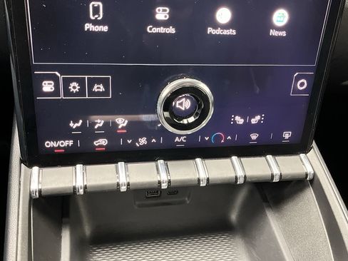 Certified 2025 GMC Terrain Elevation image 19