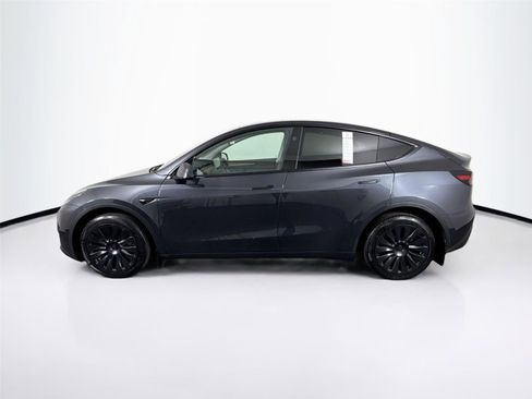 Used 2024 Tesla Model Y Long Range image 14