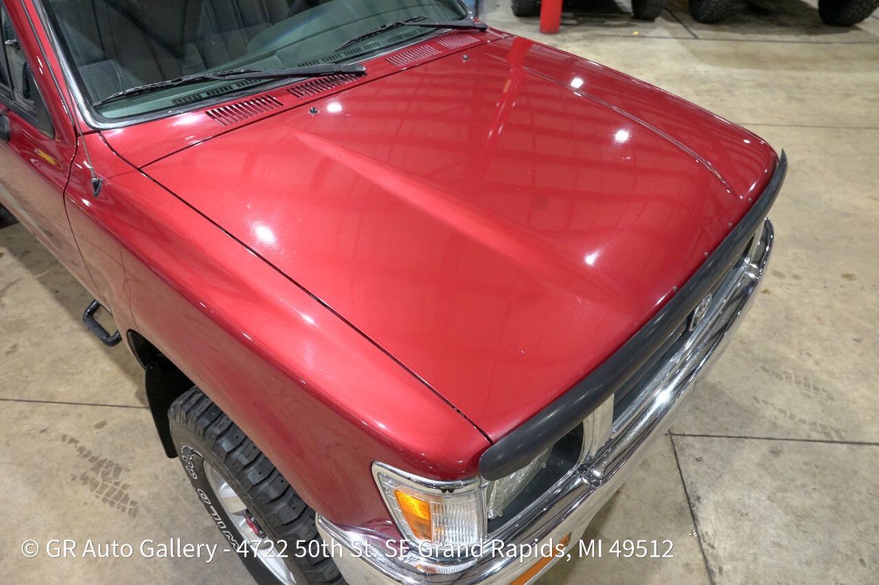 Used 1993 Toyota Pickup Deluxe AWD/4WD image 18