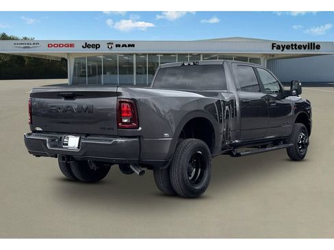 New 2026 RAM 3500 Big Horn AWD/4WD image 3