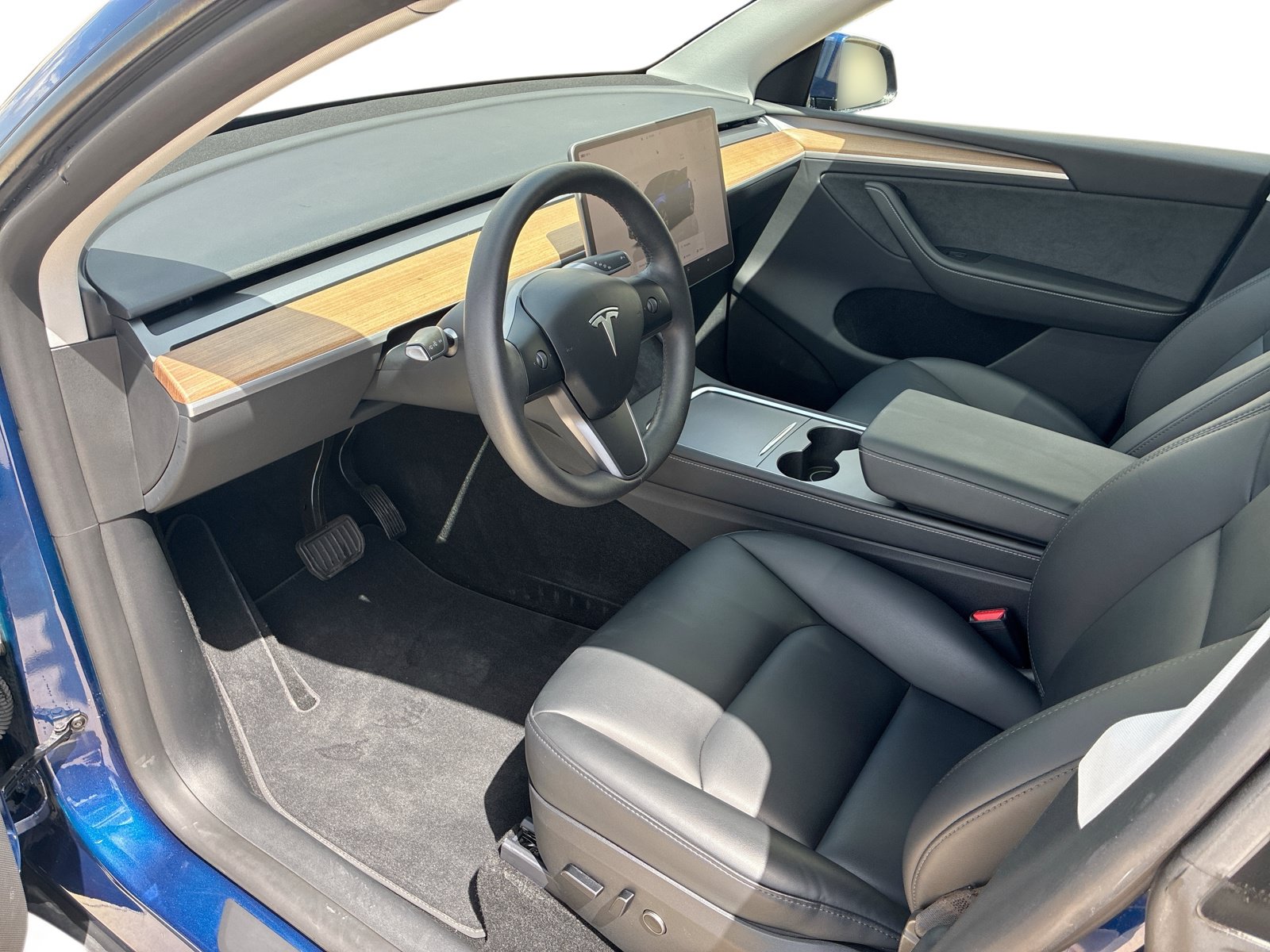 Used 2023 Tesla Model Y Long Range AWD/4WD image 9