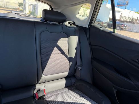 Used 2025 Chevrolet Trax LT image 35