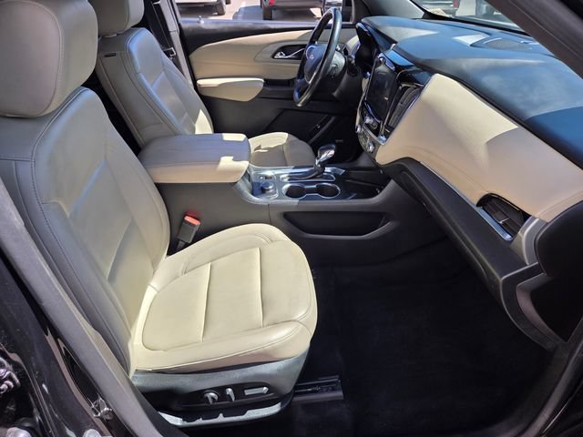 Certified 2023 Chevrolet Traverse LT w/ LT Premium Package AWD/4WD image 16