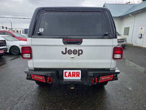 Used 2022 Jeep Gladiator Rubicon w/ Trailer Tow Package image 40