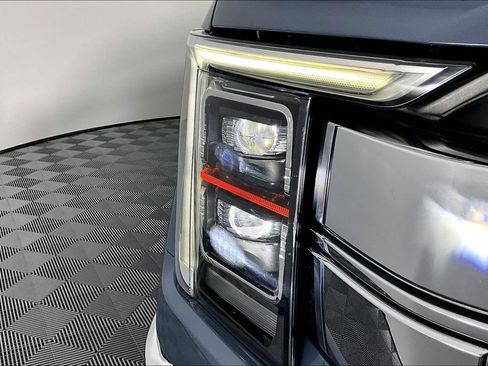 Used 2023 Ford F150 Lariat w/ Equipment Group 502A High AWD/4WD image 28