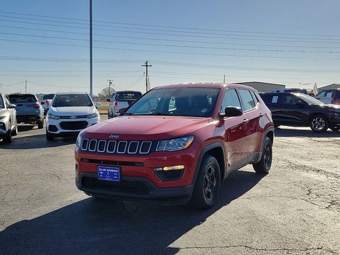 Used 2019 Jeep Compass Sport image 2