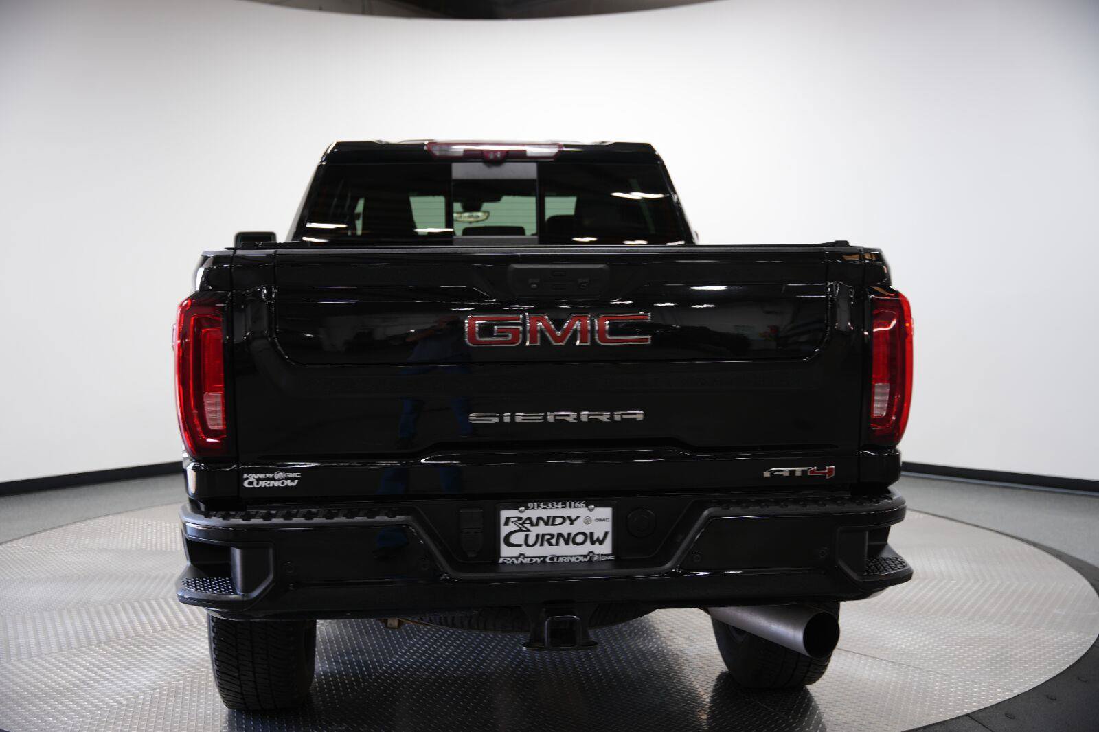 Used 2023 GMC Sierra 3500 AT4 w/ AT4 Premium Plus Package AWD/4WD image 8