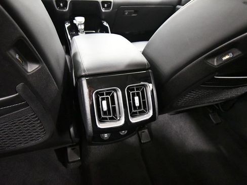 Certified 2023 Kia Sorento SX AWD/4WD image 17