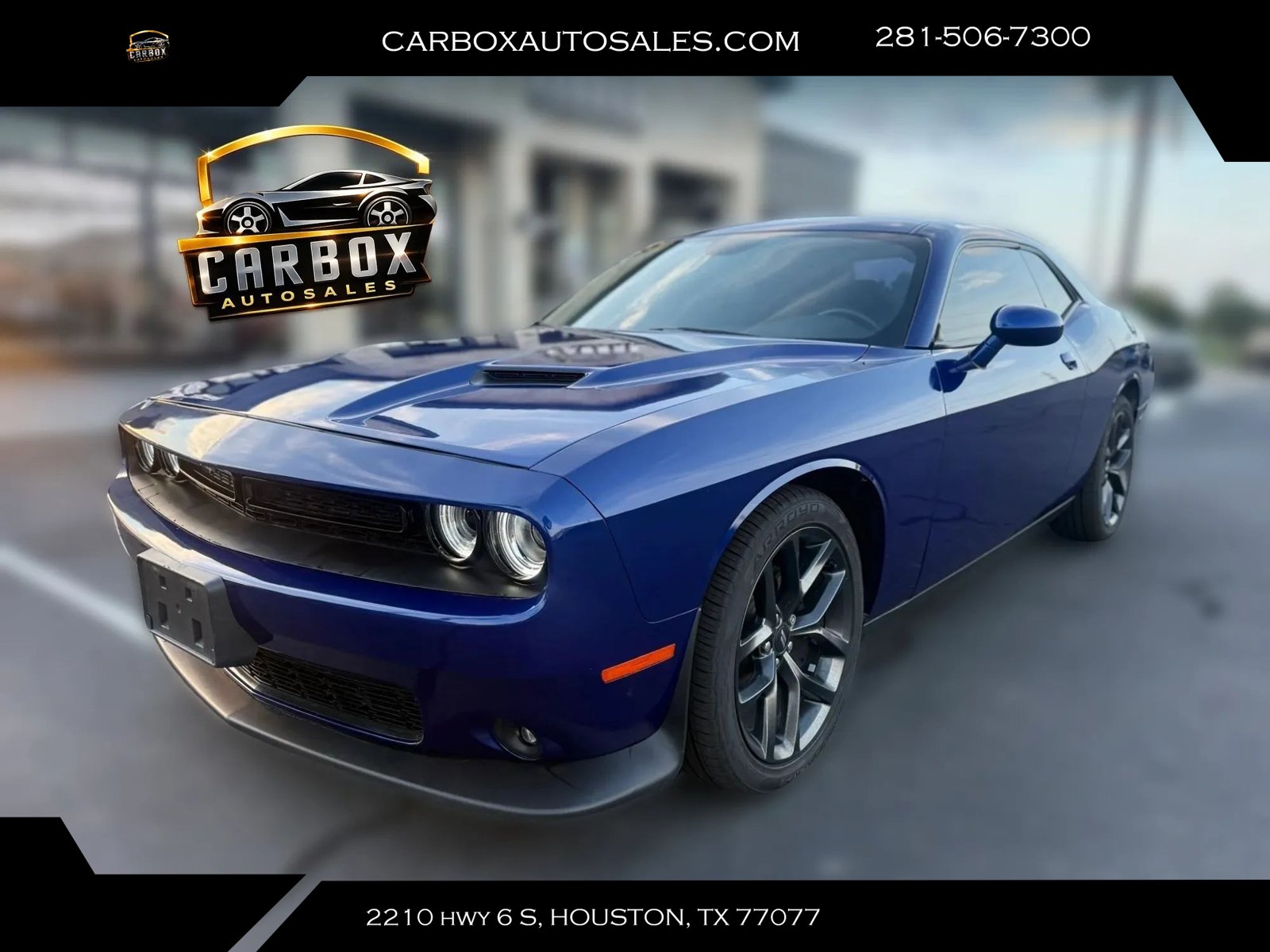 Used 2020 Dodge Challenger SXT w/ Blacktop Package RWD image 1