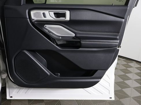 Used 2022 Ford Explorer ST w/ Equipment Group 401A image 28