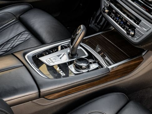 Used 2020 BMW M760i xDrive AWD/4WD image 22