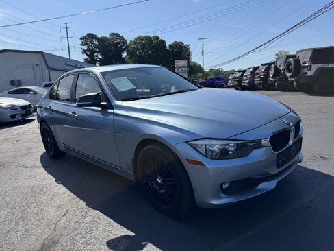 Used 2013 BMW 328i xDrive Sedan AWD/4WD image 3