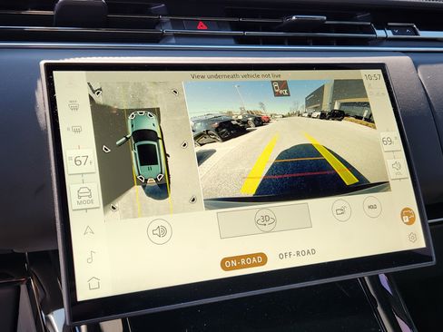 Certified 2025 Land Rover Range Rover Sport Dynamic SE image 23