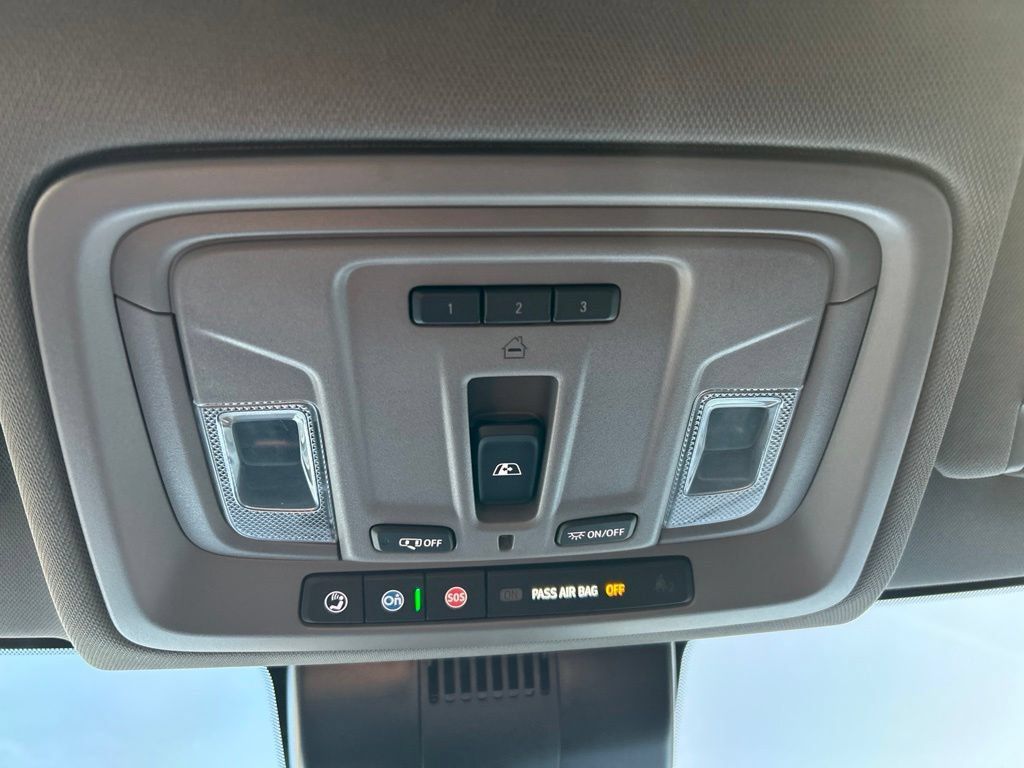 Used 2025 Chevrolet Silverado 1500 LT Trail Boss w/ Convenience Package II AWD/4WD image 29