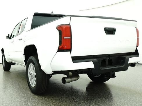New 2026 Toyota Tacoma SR5 RWD image 22