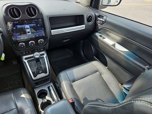 Used 2016 Jeep Compass High Altitude AWD/4WD image 12