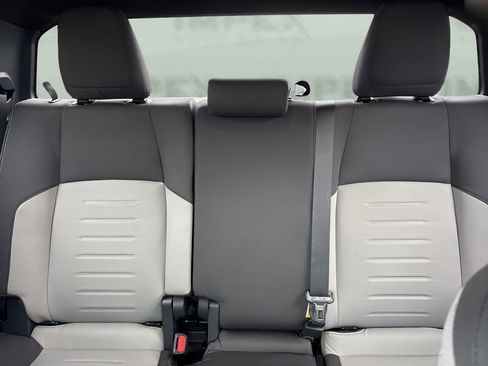 Used 2025 Toyota Tacoma TRD Off-Road image 10