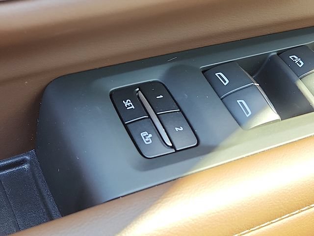 Used 2022 Chevrolet Tahoe High Country AWD/4WD image 26