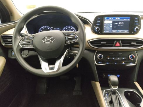 Used 2020 Hyundai Santa Fe SE image 22