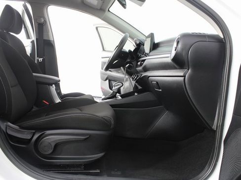 Used 2024 Kia Forte LXS w/ LXS Technology Package image 19