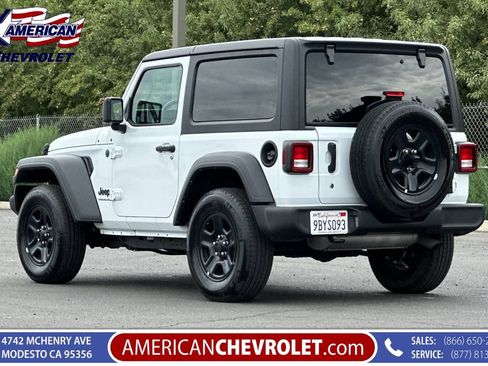 Used 2022 Jeep Wrangler Sport AWD/4WD image 6