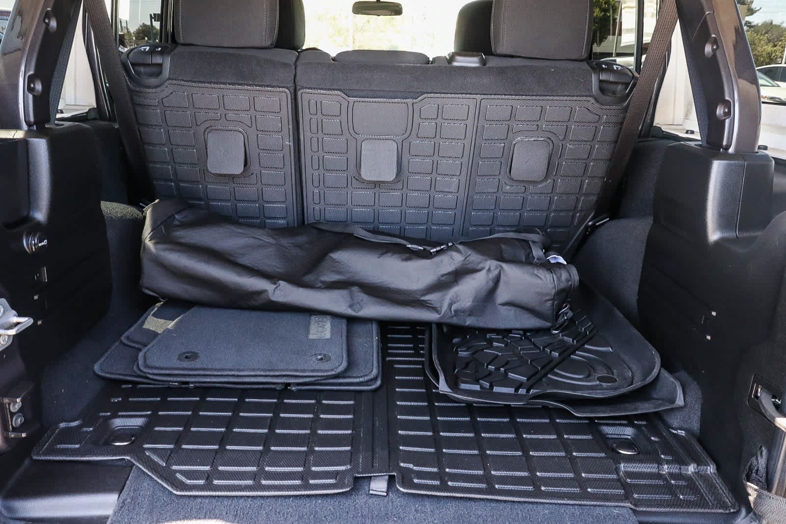 Used 2021 Jeep Wrangler Unlimited Sport AWD/4WD image 18