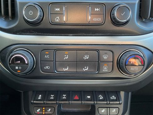 Used 2022 Chevrolet Colorado ZR2 image 20