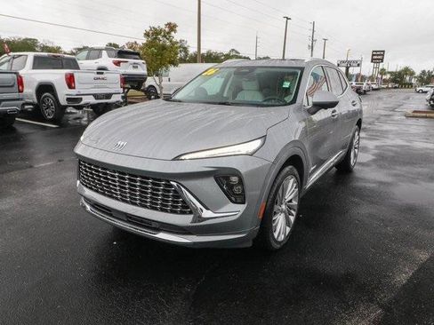New 2026 Buick Envision Avenir image 3