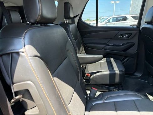 Used 2018 Chevrolet Traverse Premier AWD/4WD image 25