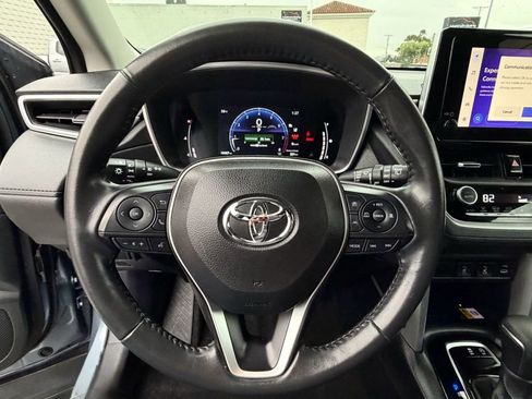 Certified 2023 Toyota Corolla Cross XLE image 20