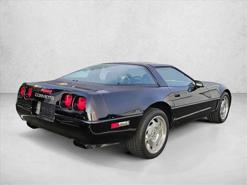 Used 1996 Chevrolet Corvette Coupe RWD image 5