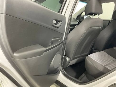Used 2023 Hyundai Kona SE FWD image 12