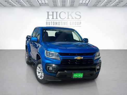 Used 2022 Chevrolet Colorado LT w/ LT Convenience Package image 3
