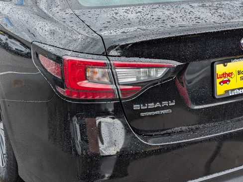 Used 2025 Subaru Legacy Premium AWD/4WD image 17