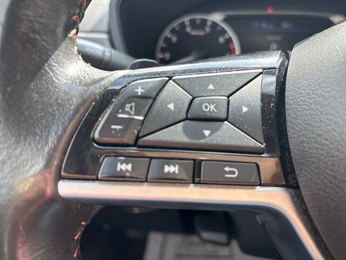 Used 2024 Nissan Altima 2.5 SR FWD image 37