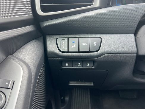 Used 2021 Hyundai Ioniq SEL image 30