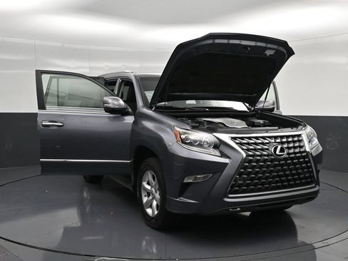 Used 2019 Lexus GX 460 w/ Navigation Package AWD/4WD image 34