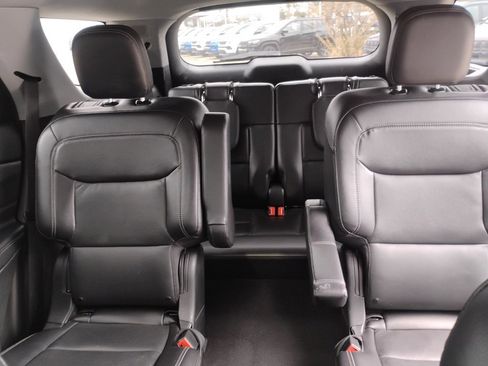 Used 2023 Ford Explorer Limited w/ Equipment Group 301A image 10