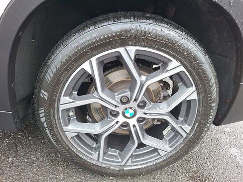 Used 2021 BMW X1 xDrive28i w/ Convenience Package image 7