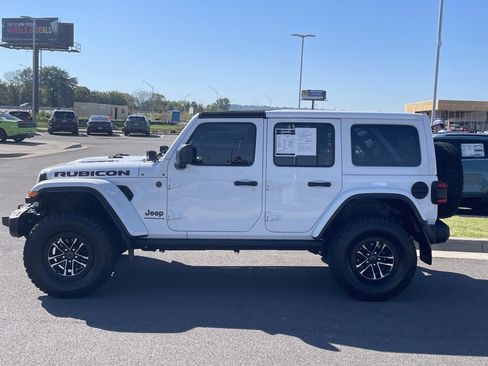 Used 2024 Jeep Wrangler Unlimited Rubicon image 4