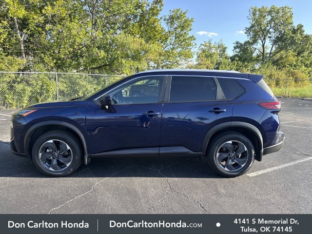 Used 2025 Nissan Rogue SV w/ SV Premium Package AWD/4WD image 6