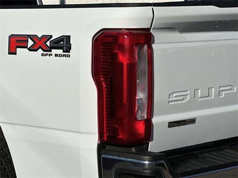 Used 2025 Ford F350 XL w/ FX4 Off-Road Package image 6