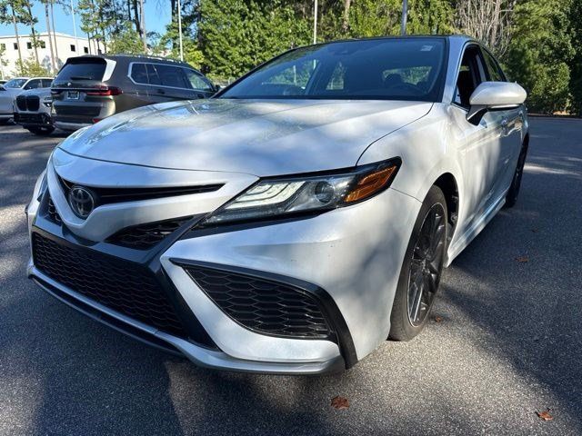 Used 2021 Toyota Camry XSE FWD image 1