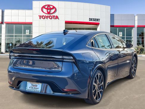 New 2026 Toyota Prius Plug-In Hybrid image 7