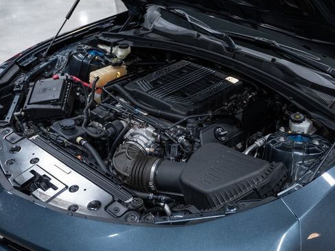 Used 2022 Chevrolet Camaro ZL1 image 39