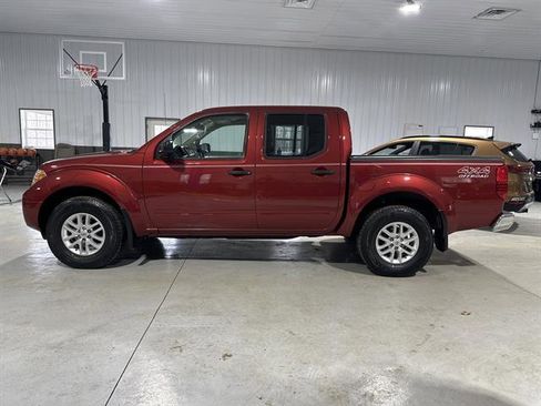 Used 2017 Nissan Frontier SV image 4