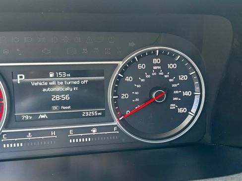 Used 2023 Kia Sorento S w/ Panoramic Sunroof Package AWD/4WD image 13