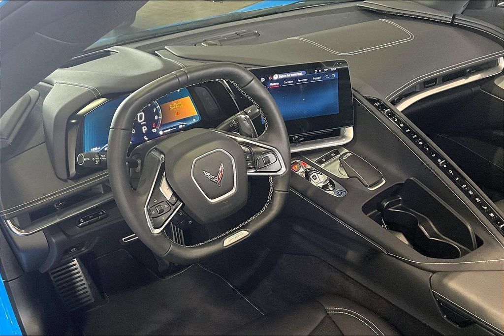 Used 2024 Chevrolet Corvette Z06 RWD image 4